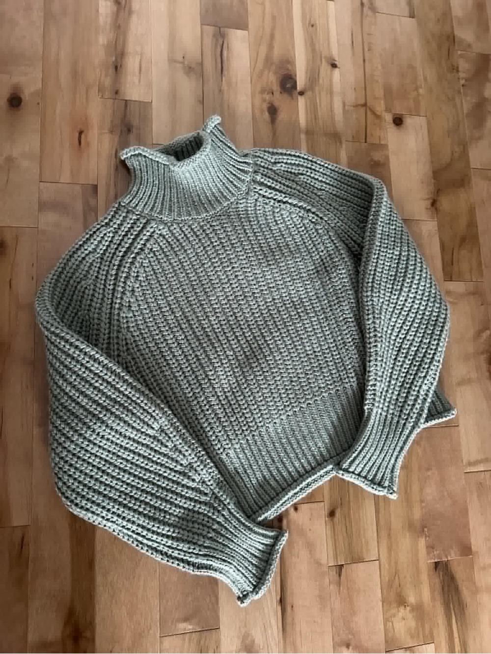 Chunky Turtleneck Knit Sweater - Sage Green